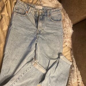 Zara mom jeans very good condition size 4